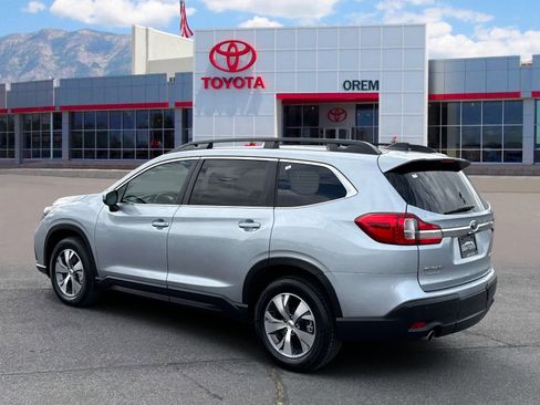 Used 2022 Subaru Ascent Premium w/ Convenience Package AWD/4WD image 5