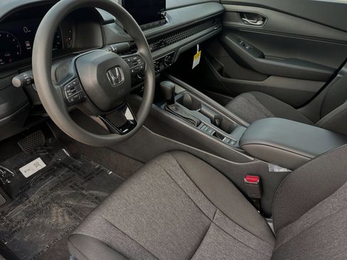 New 2025 Honda Accord LX image 4