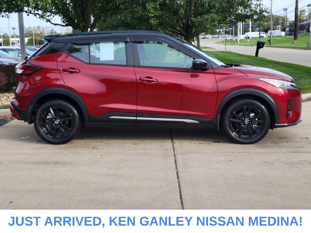 Certified 2024 Nissan Kicks SR w/ SR Premium Package FWD image 2