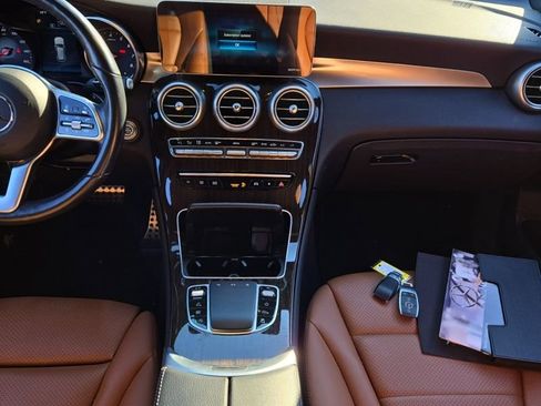 Used 2022 Mercedes-Benz GLC 300 4MATIC image 9