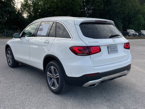 Used 2021 Mercedes-Benz GLC 300 4MATIC image 3