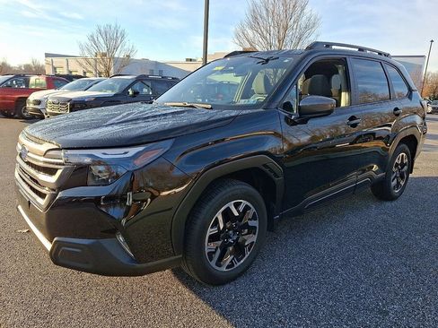 Certified 2025 Subaru Forester Premium image 4