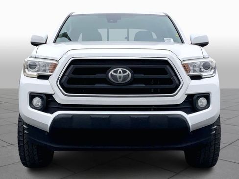 Used 2020 Toyota Tacoma SR5 w/ Blackout Package image 3