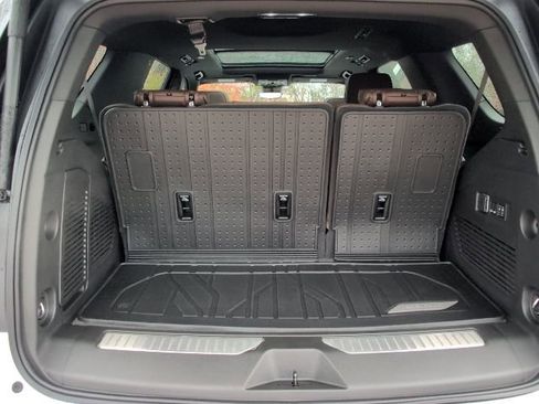 New 2026 Chevrolet Tahoe High Country image 11