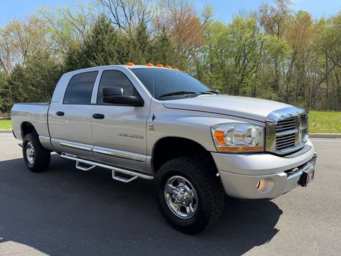 Used 2006 Dodge Ram 2500 Truck Laramie w/ Protection Group image 9