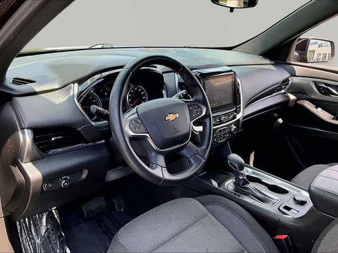Used 2023 Chevrolet Traverse LT AWD/4WD image 15
