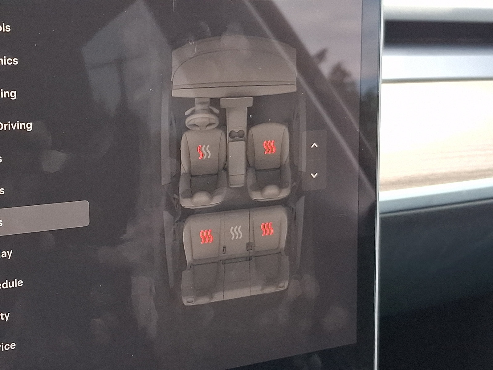 Used 2024 Tesla Model Y Long Range RWD image 22