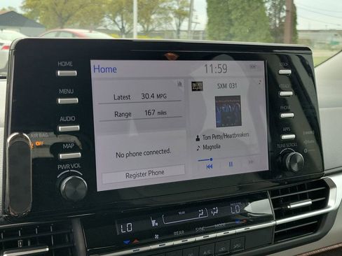 Used 2022 Toyota Sienna LE FWD image 26