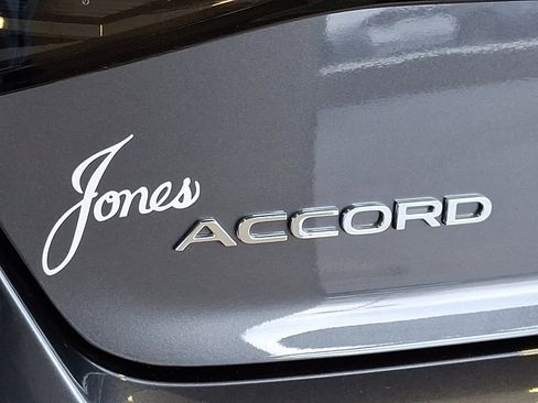 Certified 2025 Honda Accord LX image 29