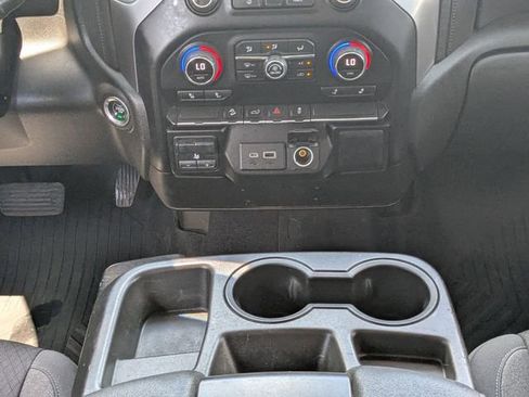 Used 2022 Chevrolet Silverado 2500 LT w/ Convenience Package AWD/4WD image 18