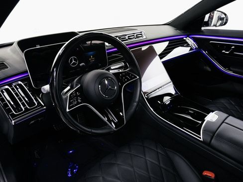 Used 2024 Mercedes-Benz S 580 4MATIC Sedan image 9