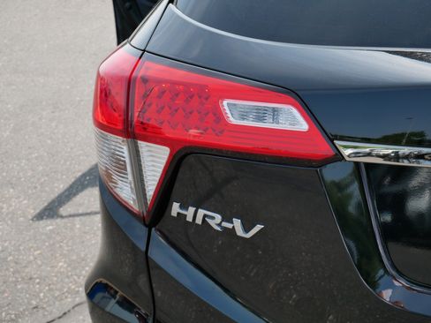 Used 2021 Honda HR-V EX image 17