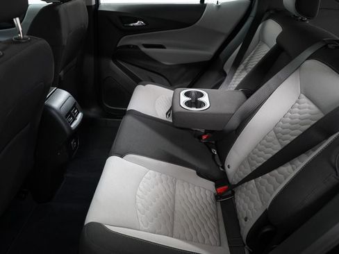 Used 2021 Chevrolet Equinox LS FWD image 14