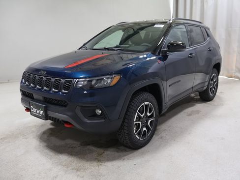 New 2026 Jeep Compass Trailhawk AWD/4WD image 3