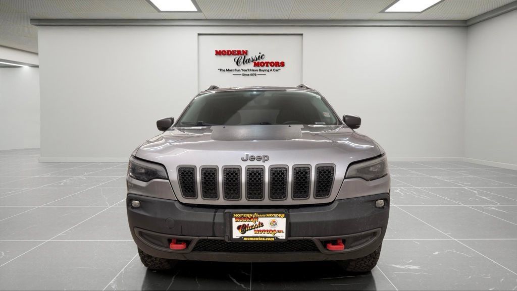 Used 2020 Jeep Cherokee Trailhawk AWD/4WD image 2