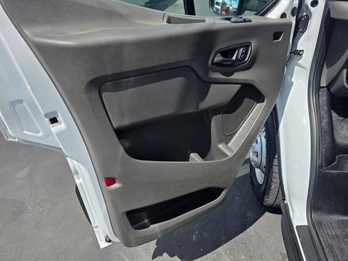 Used 2023 Ford Transit 250 Medium Roof AWD image 18