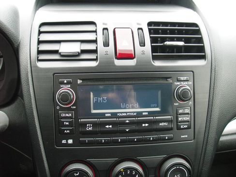 Used 2014 Subaru Crosstrek 2.0i Premium image 20