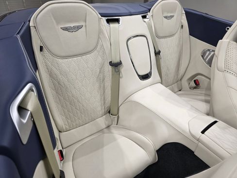 Used 2025 Aston Martin DB12 Convertible image 20