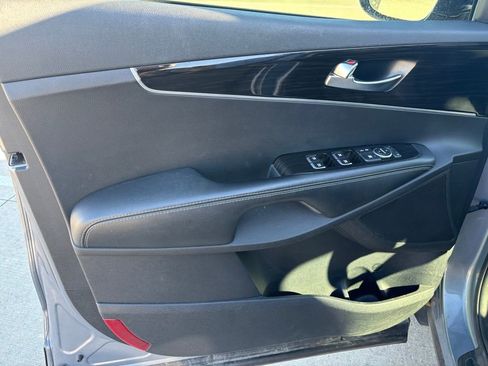 Used 2019 Kia Sorento LX w/ Option Group 020 image 14