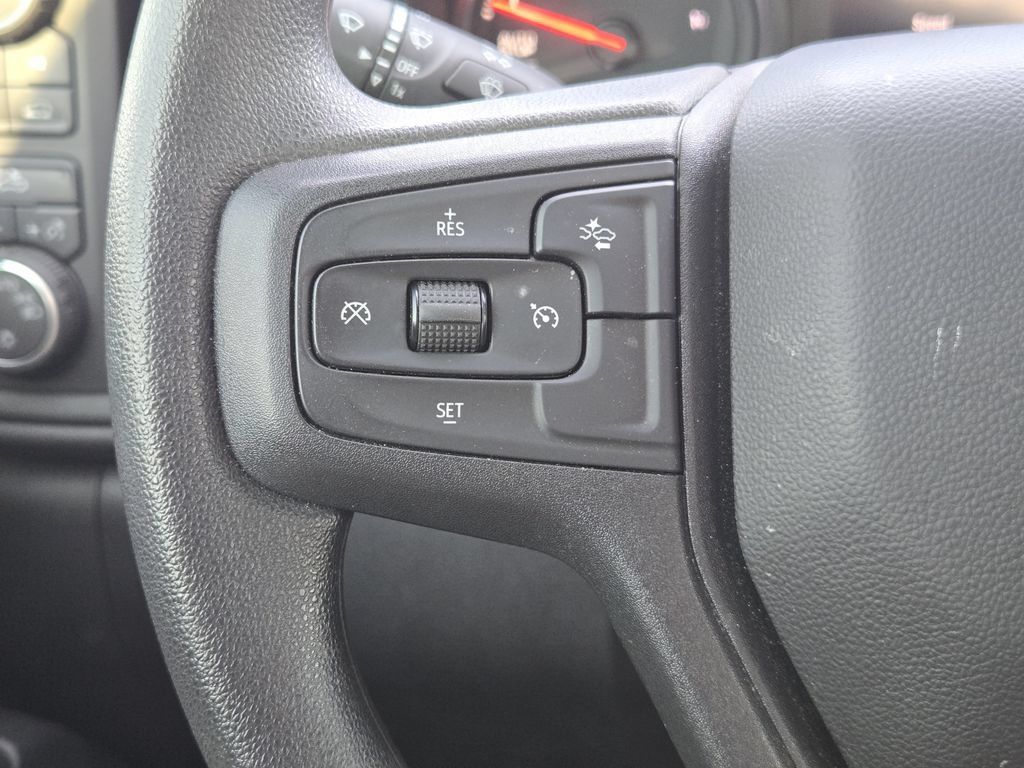 Used 2025 Chevrolet Silverado 1500 Custom AWD/4WD image 29