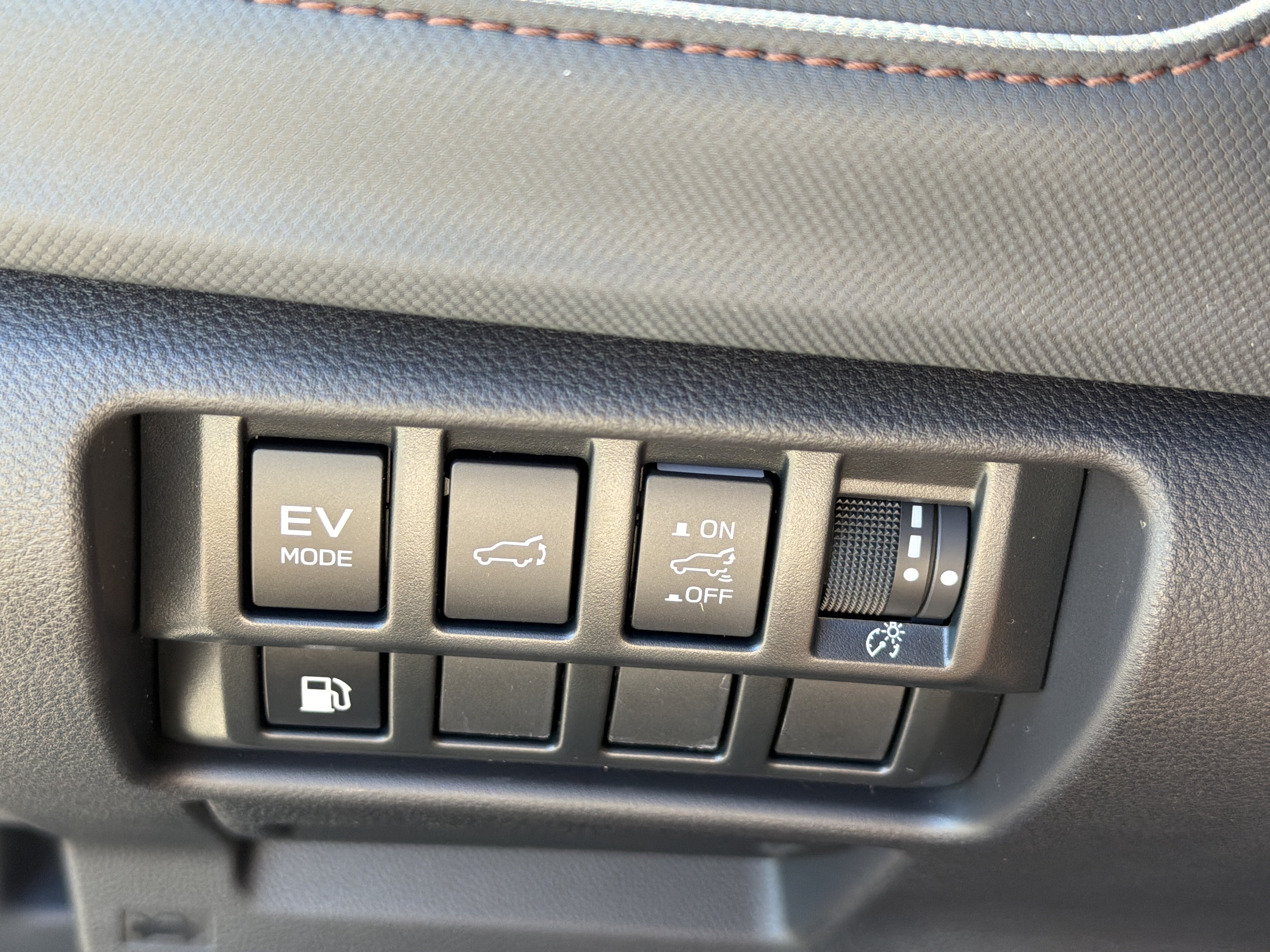 New 2026 Subaru Forester Touring AWD/4WD image 36