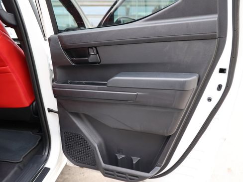 Certified 2024 Toyota Tacoma SR5 image 29