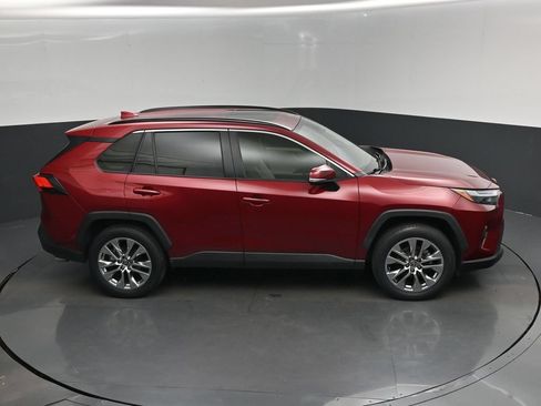 Used 2022 Toyota RAV4 XLE Premium FWD image 13