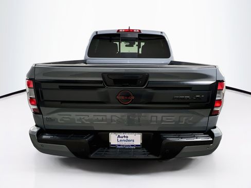 Used 2025 Nissan Frontier PRO-4X AWD/4WD image 6