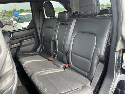 Used 2025 Ford Bronco Badlands AWD/4WD image 29