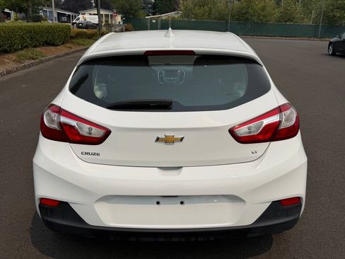 Used 2017 Chevrolet Cruze LT w/ Convenience Package FWD image 7