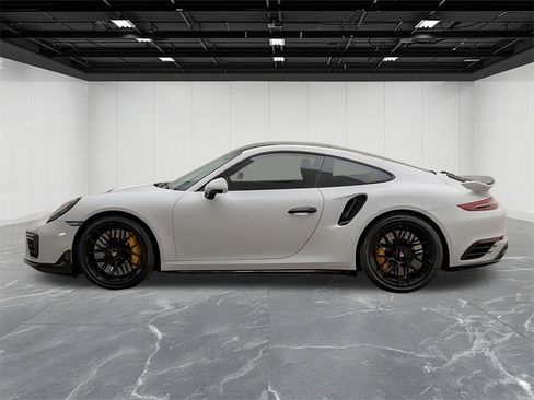 Used 2019 Porsche 911 Turbo S image 2