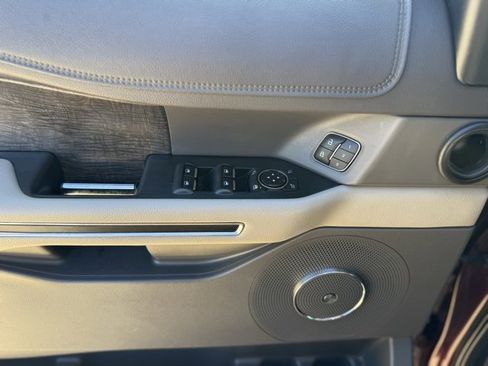 Used 2021 Ford Expedition Max Limited image 17