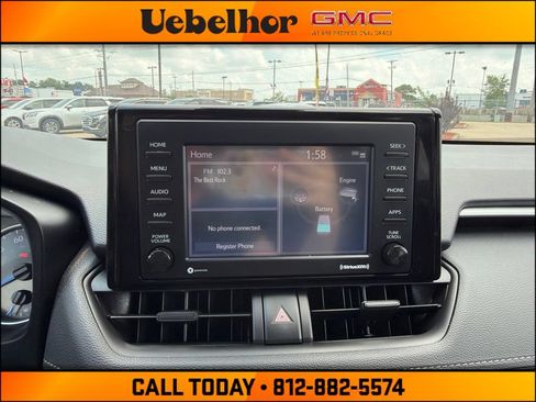 Used 2022 Toyota RAV4 LE AWD/4WD image 27