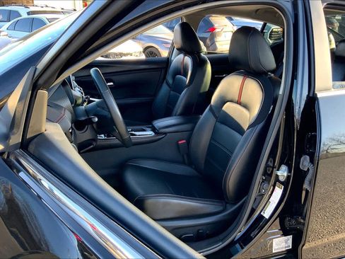 Used 2024 Nissan Sentra SR w/ SR Premium Package image 8