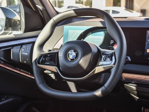 Used 2025 BMW X3 xDrive30i w/ Convenience Package image 14