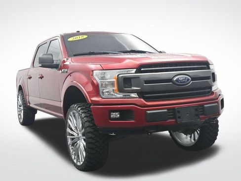 Used 2018 Ford F150 XLT w/ Equipment Group 302A Luxury AWD/4WD image 3