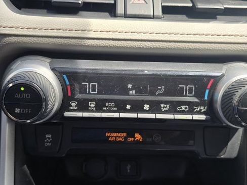 Used 2021 Toyota RAV4 XLE w/ Convenience Package AWD/4WD image 23