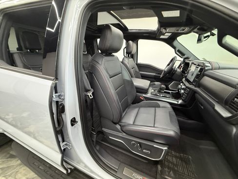 Used 2025 Ford F150 Raptor AWD/4WD image 27