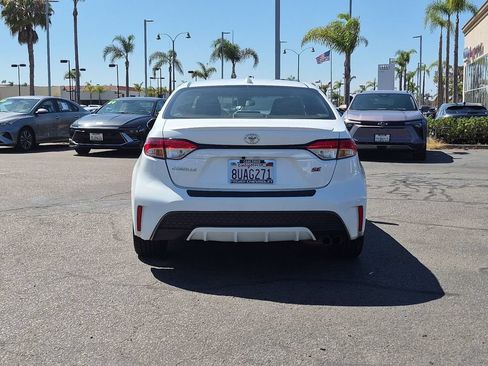 Used 2021 Toyota Corolla SE w/ SE Premium Package FWD image 7