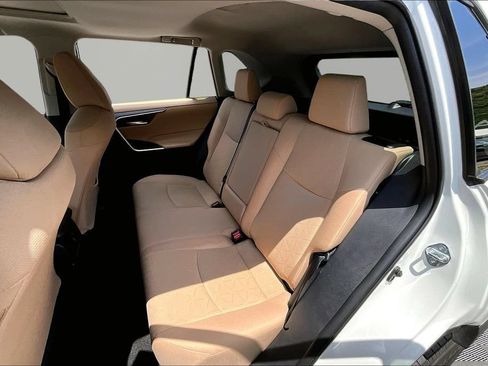 Used 2025 Toyota RAV4 XLE w/ Convenience Package FWD image 18