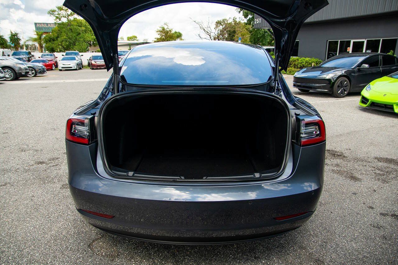 Used 2022 Tesla Model 3 Long Range AWD/4WD image 11