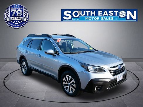Used 2020 Subaru Outback Premium AWD/4WD image 2
