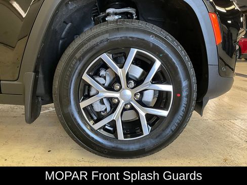 New 2025 Jeep Grand Cherokee Limited w/ Luxury Tech Group II image 10