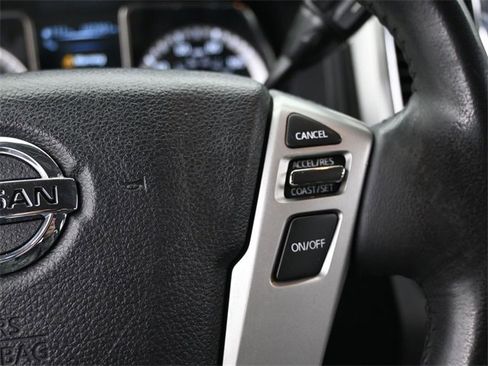 Used 2017 Nissan Titan SV image 21