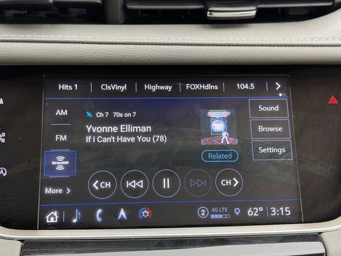 Used 2023 Cadillac XT5 Premium Luxury w/ Technology Package AWD/4WD image 27