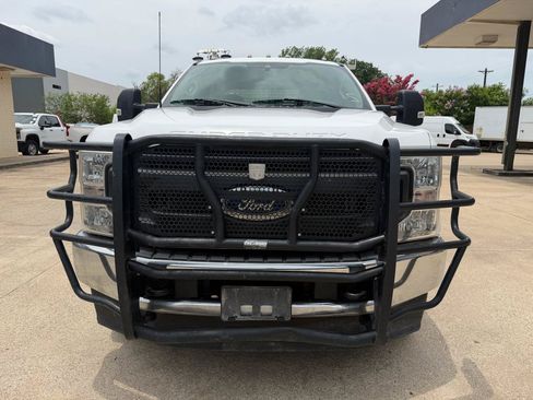 Used 2022 Ford F350 XL w/ Power Equipment Group AWD/4WD image 9