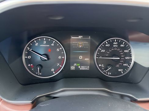 Used 2022 Subaru Outback Touring AWD/4WD image 12