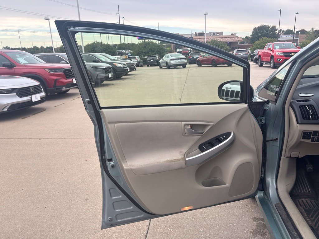 Used 2014 Toyota Prius Three FWD image 9