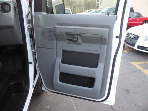 Used 2009 Ford E-350 and Econoline 350 XL image 22
