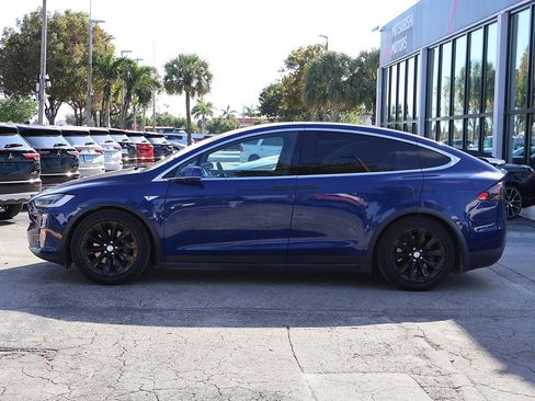 Used 2016 Tesla Model X 90D image 16